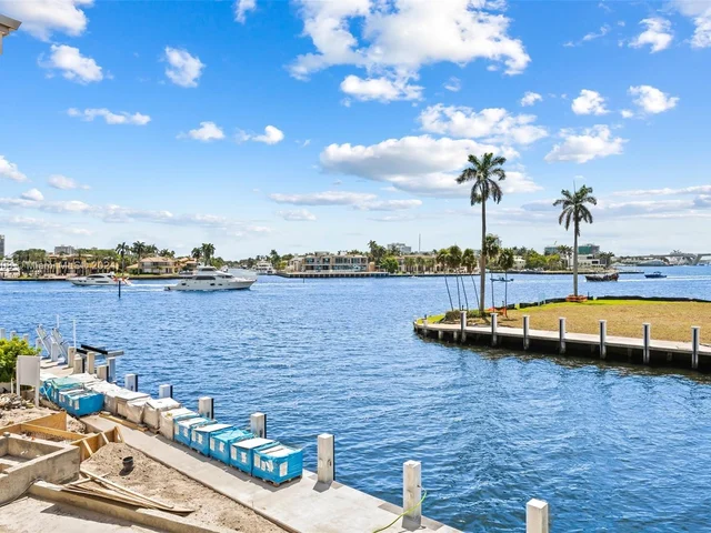 1822 SE 9th St, Fort Lauderdale FL 33316