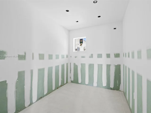 1822 SE 9th St, Fort Lauderdale FL 33316