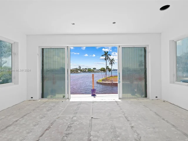 1822 SE 9th St, Fort Lauderdale FL 33316