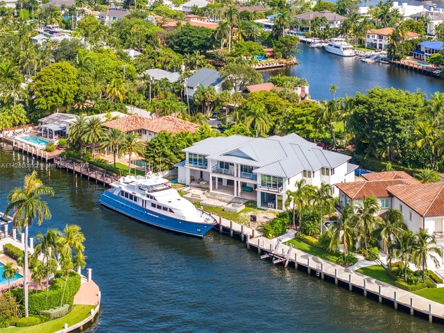 1822 SE 9th St, Fort Lauderdale FL 33316