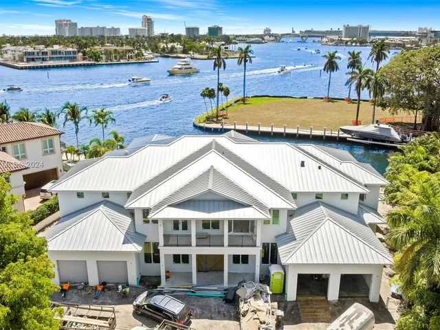 1822 SE 9th St, Fort Lauderdale FL 33316