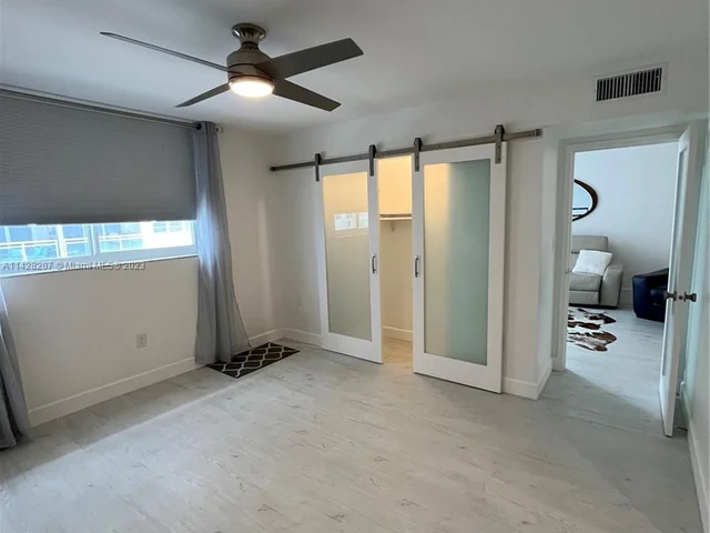 6969 Collins Ave # 406, Miami Beach FL 33141
