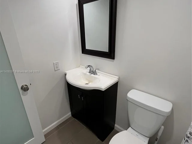 6969 Collins Ave # 406, Miami Beach FL 33141