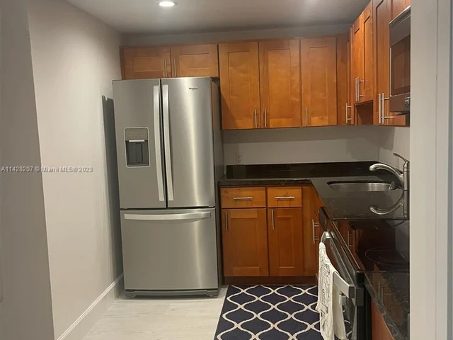 6969 Collins Ave # 406, Miami Beach FL 33141