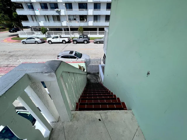 8217 Abbott Ave # 6, Miami Beach FL 33141
