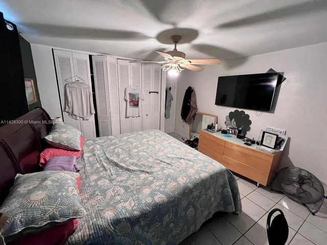 8217 Abbott Ave # 6, Miami Beach FL 33141