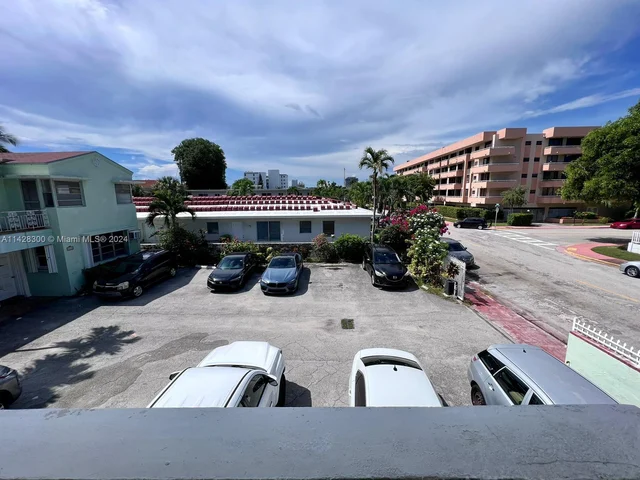 8217 Abbott Ave # 6, Miami Beach FL 33141