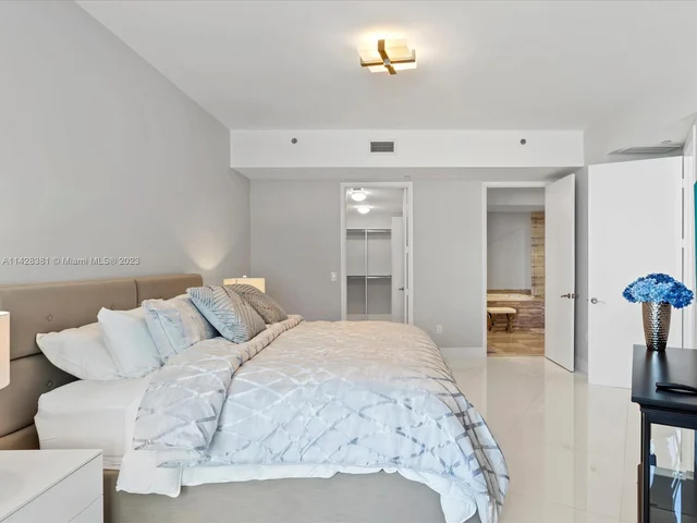 15811 Collins Ave # 503, Sunny Isles Beach FL 33160