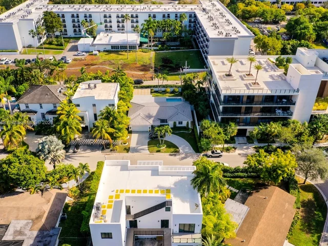 3551 E Glencoe St, Miami FL 33133