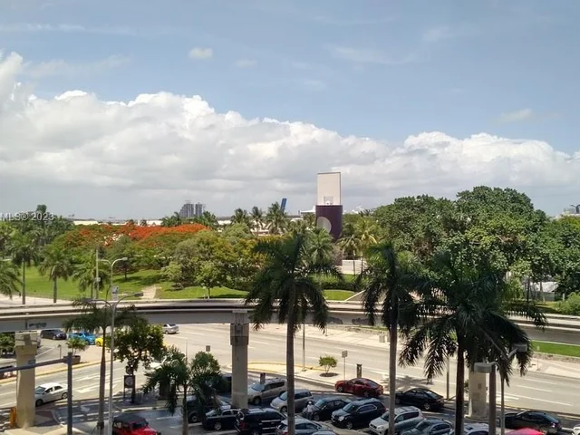 50 Biscayne Blvd # 508, Miami FL 33132