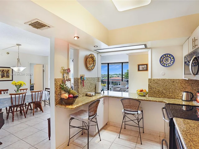 20505 E Country Club Dr # 437, Aventura FL 33180