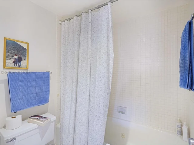 20505 E Country Club Dr # 437, Aventura FL 33180