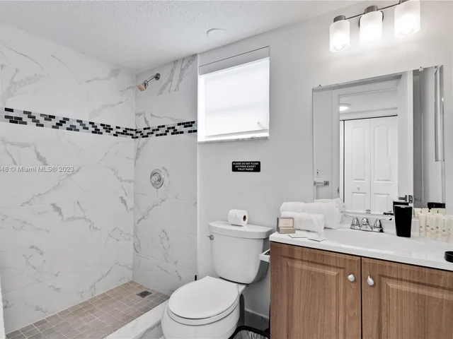 6721 NW 34th Ave, Fort Lauderdale FL 33309