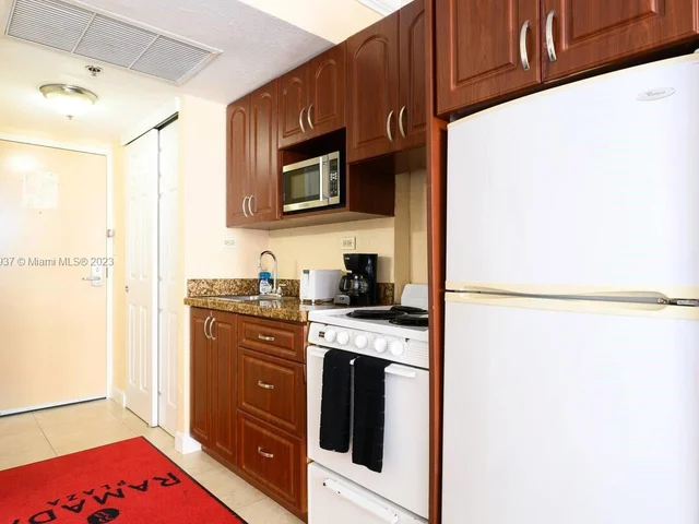 19201 Collins Ave # 728, Sunny Isles Beach FL 33160