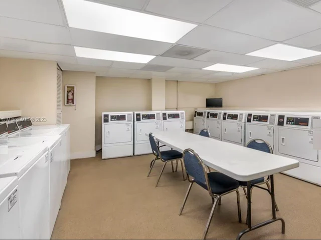 19201 Collins Ave # 728, Sunny Isles Beach FL 33160