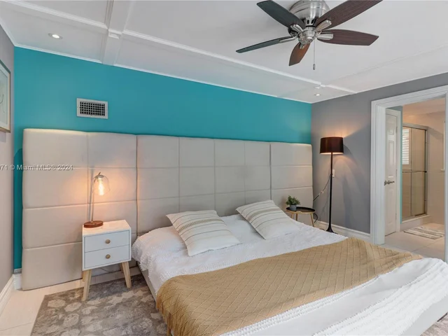 1417 NE 27th St, Wilton Manors FL 33334