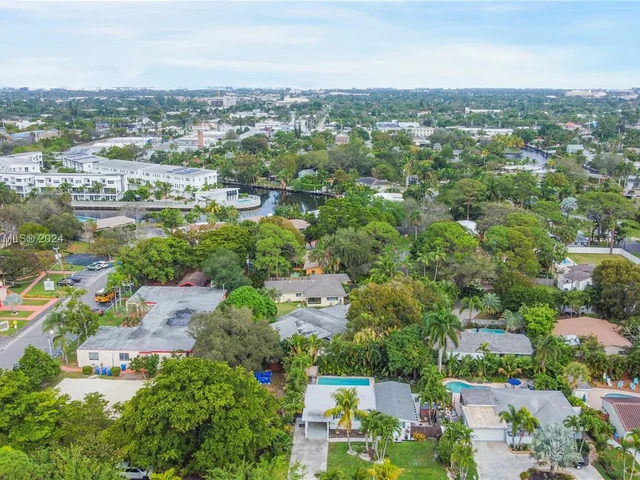 1417 NE 27th St, Wilton Manors FL 33334