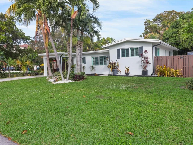 1417 NE 27th St, Wilton Manors FL 33334