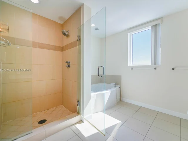 1945 S Ocean Dr # 1903, Hallandale Beach FL 33009