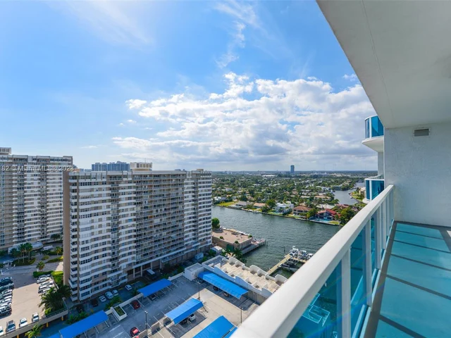 1945 S Ocean Dr # 1903, Hallandale Beach FL 33009