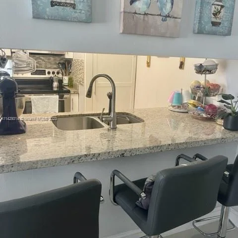 8710 SW 3rd St # 202, Pembroke Pines FL 33025