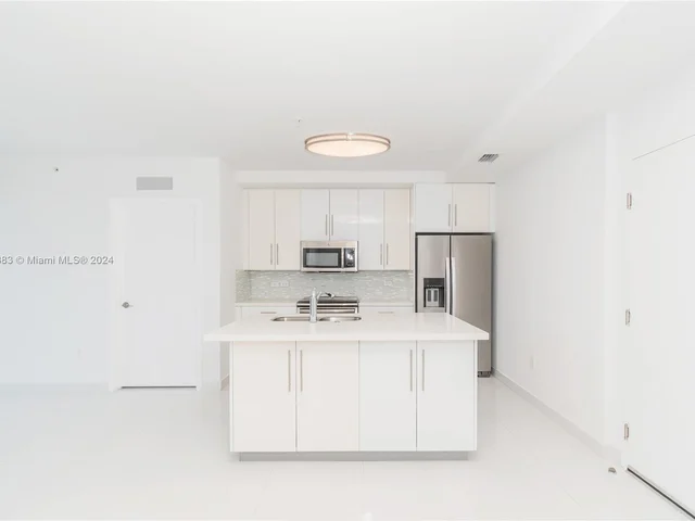 2651 NE 212th ter # 403, Aventura FL 33180