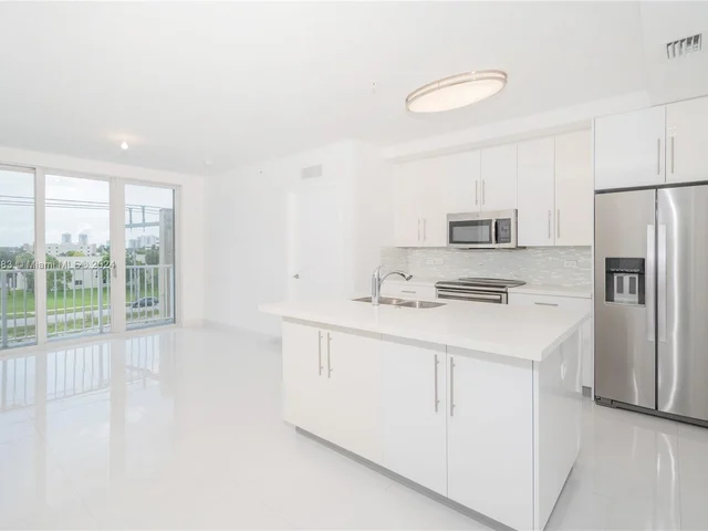 2651 NE 212th ter # 403, Aventura FL 33180