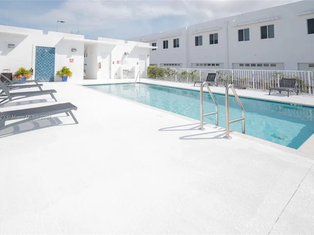 2651 NE 212th ter # 403, Aventura FL 33180