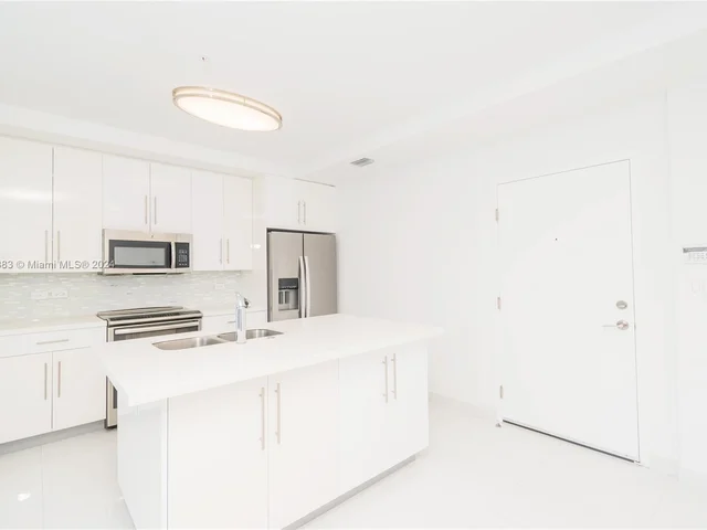 2651 NE 212th ter # 403, Aventura FL 33180