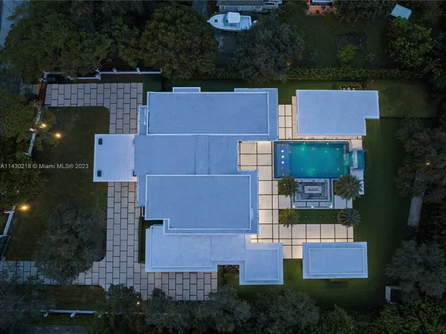 6300 Moss Ranch Rd, Pinecrest FL 33156