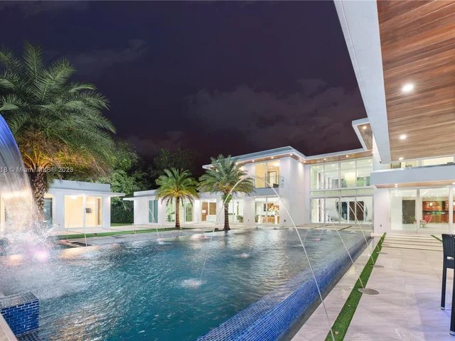 6300 Moss Ranch Rd, Pinecrest FL 33156