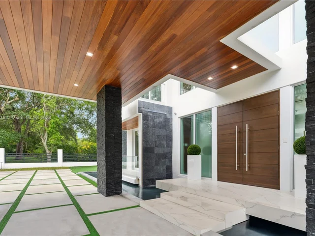 6300 Moss Ranch Rd, Pinecrest FL 33156