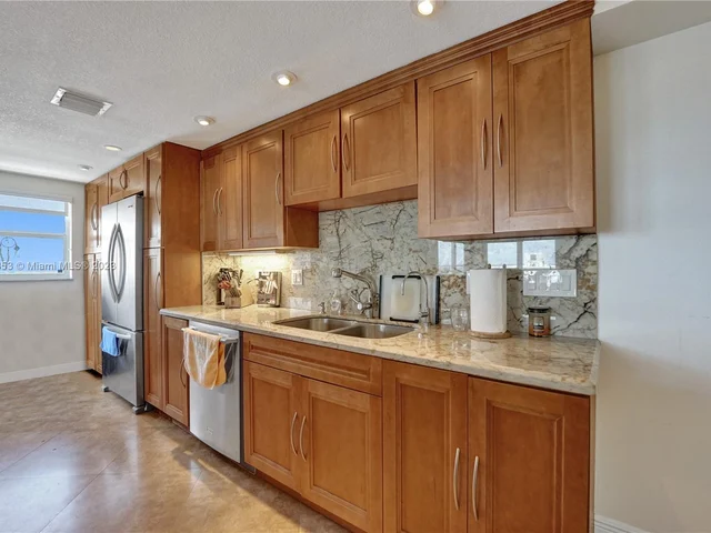 1160 Hillsboro Mile # 901, Hillsboro Beach FL 33062