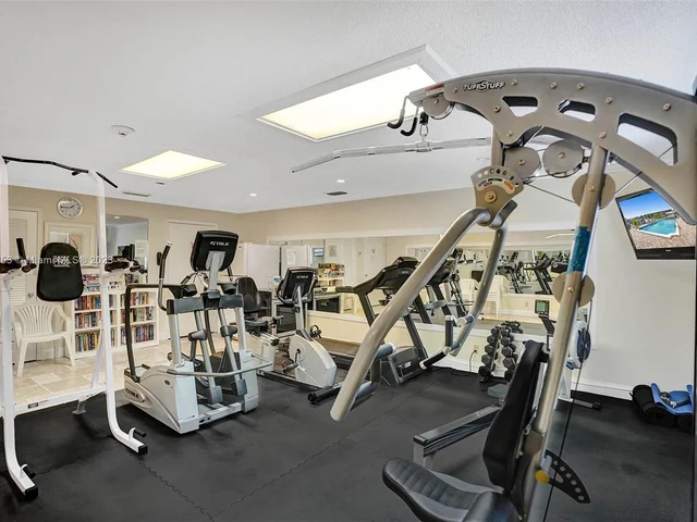 1160 Hillsboro Mile # 901, Hillsboro Beach FL 33062