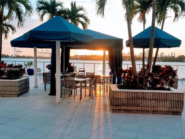 800 West Ave, Miami Beach FL 33139