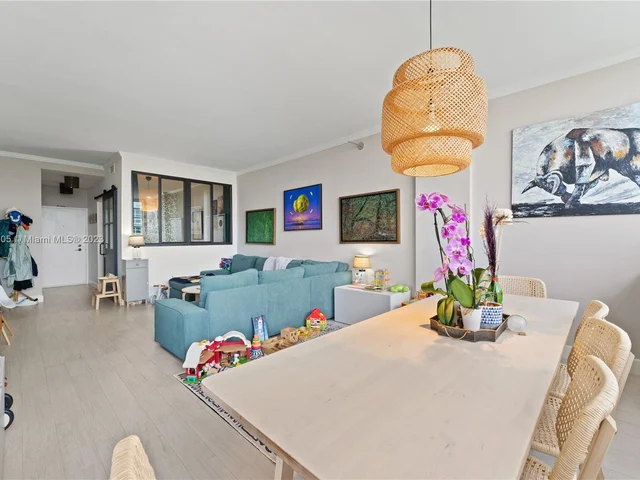 800 West Ave, Miami Beach FL 33139