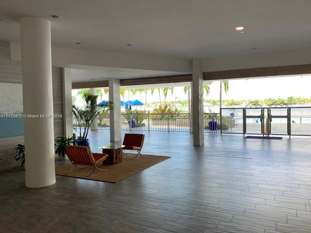 800 West Ave, Miami Beach FL 33139