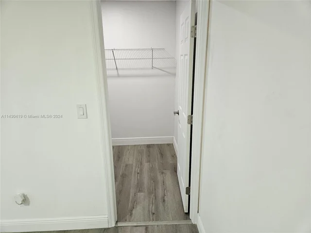 4711 NW 17th St, Lauderhill FL 33313