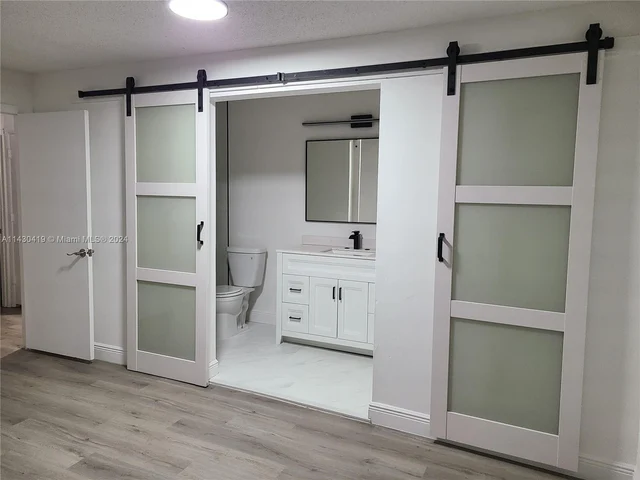 4711 NW 17th St, Lauderhill FL 33313