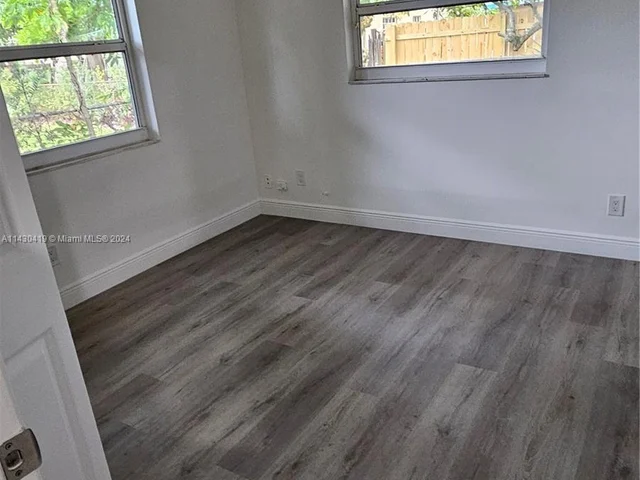 4711 NW 17th St, Lauderhill FL 33313