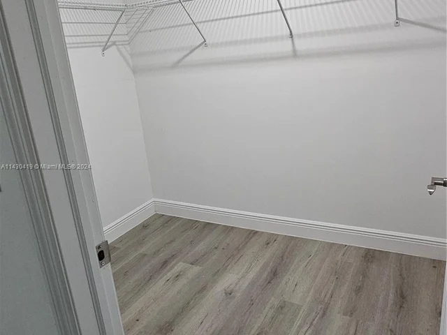 4711 NW 17th St, Lauderhill FL 33313