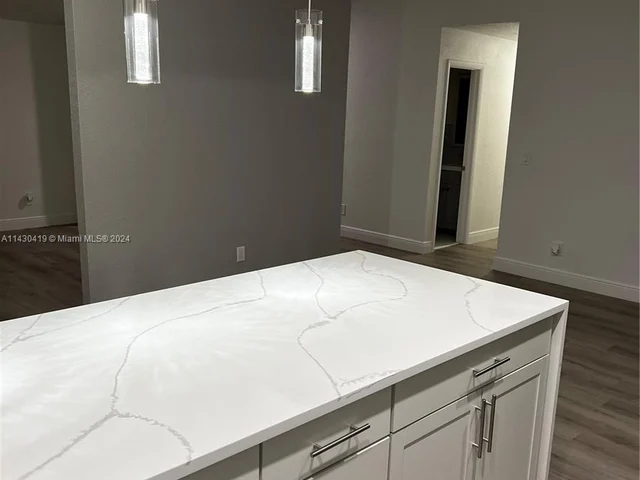 4711 NW 17th St, Lauderhill FL 33313