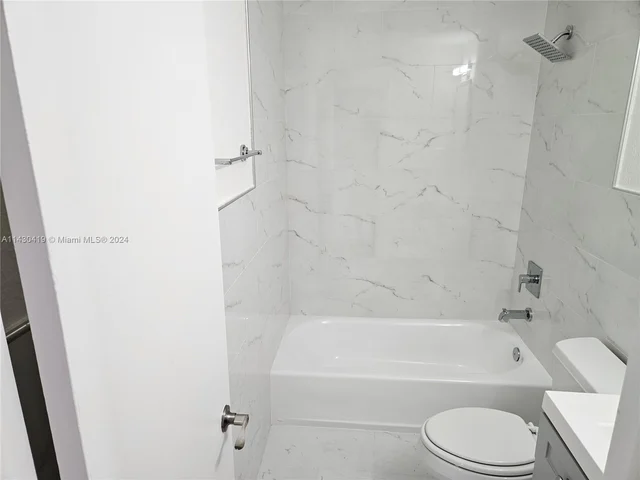 4711 NW 17th St, Lauderhill FL 33313