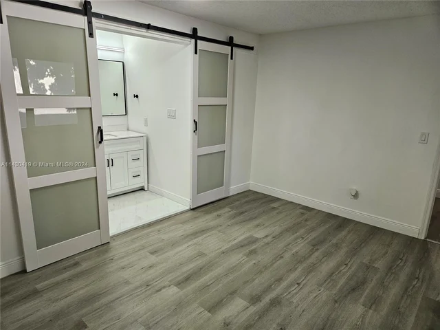 4711 NW 17th St, Lauderhill FL 33313