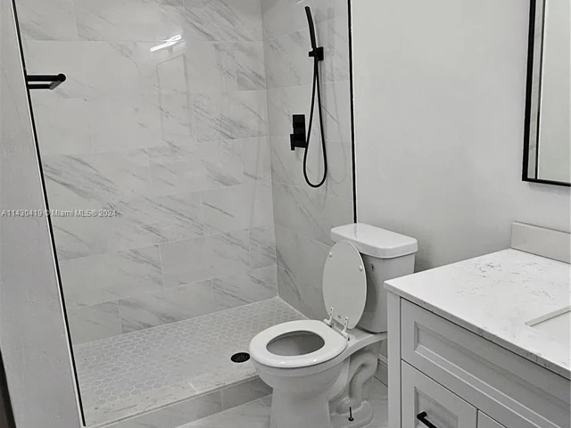 4711 NW 17th St, Lauderhill FL 33313