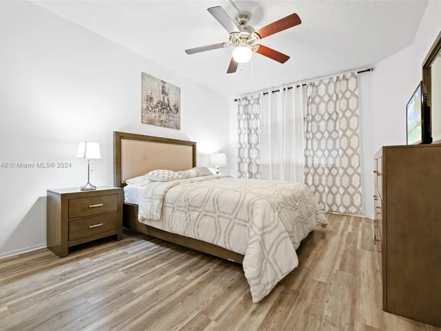 1985 S Ocean Dr # 2L, Hallandale Beach FL 33009