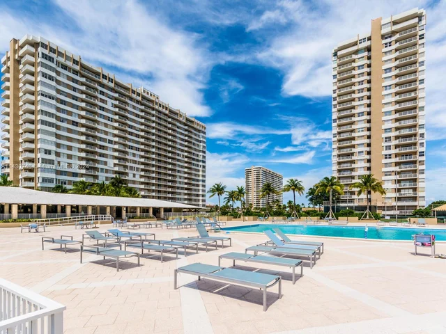 1985 S Ocean Dr # 2L, Hallandale Beach FL 33009