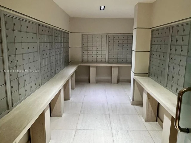 900 Biscayne Blvd # 3012, Miami FL 33132