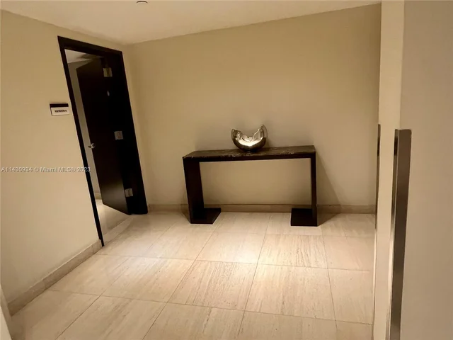 900 Biscayne Blvd # 3012, Miami FL 33132