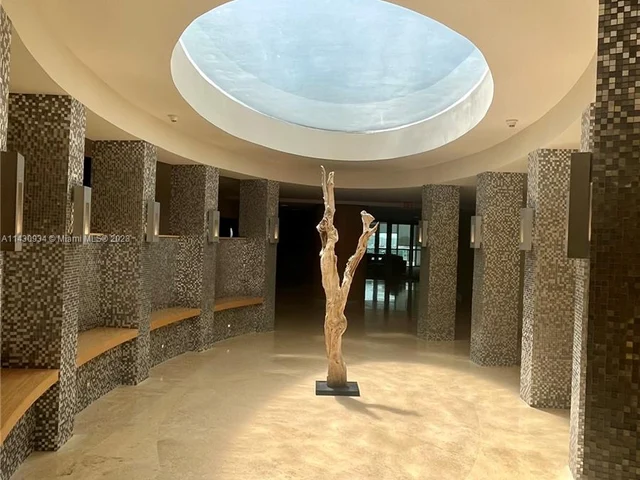 900 Biscayne Blvd # 3012, Miami FL 33132